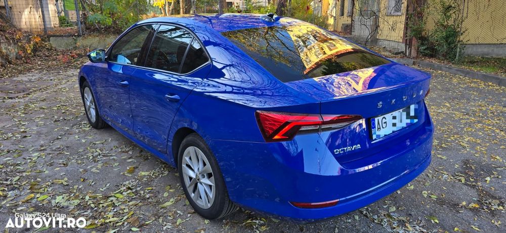Skoda Octavia 2.0 TDI DSG Ambition - 3