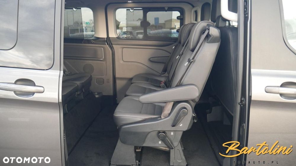 Ford Tourneo Custom - 13