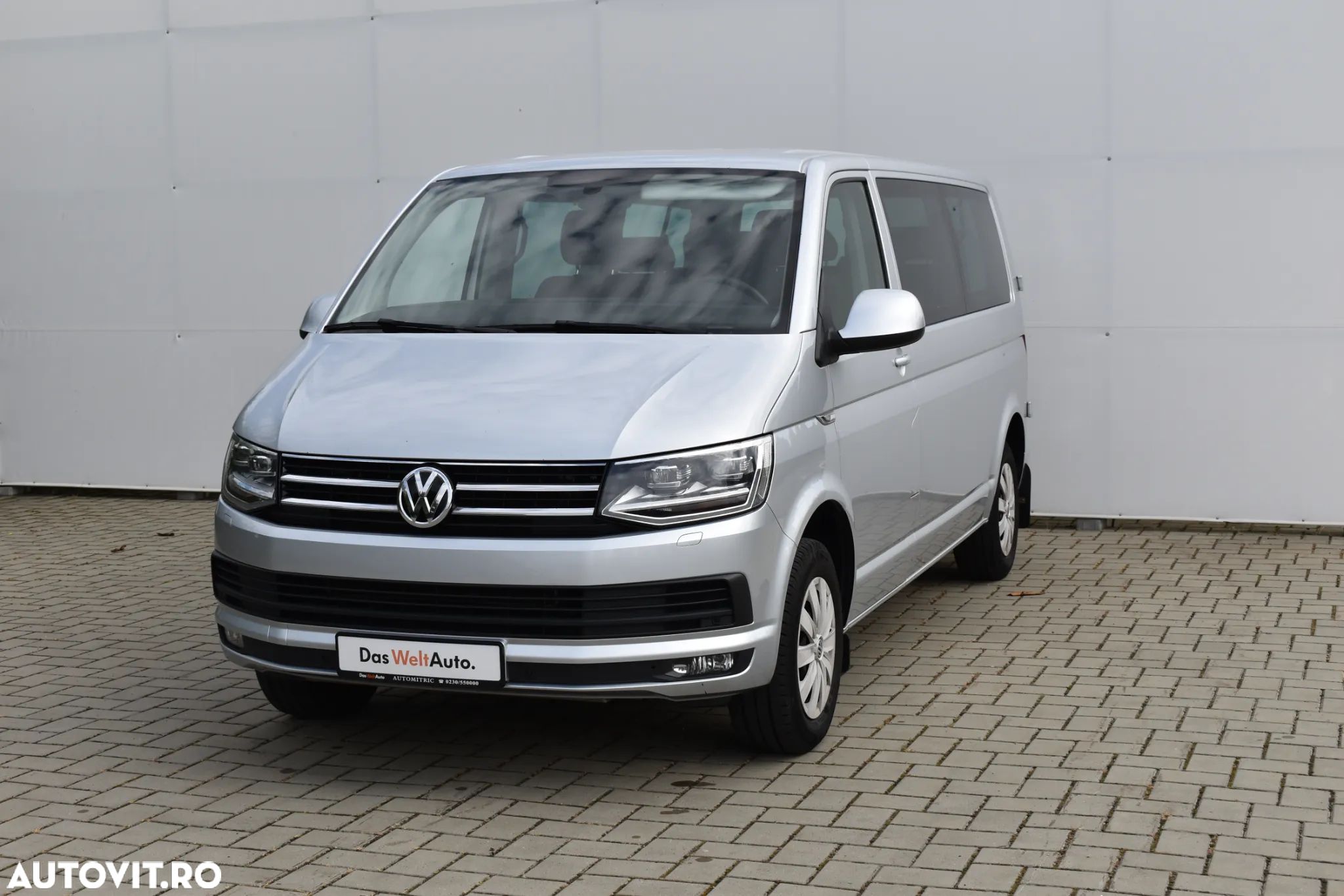 Volkswagen Caravelle T6 2.0 TDI LR Comfortline - 1