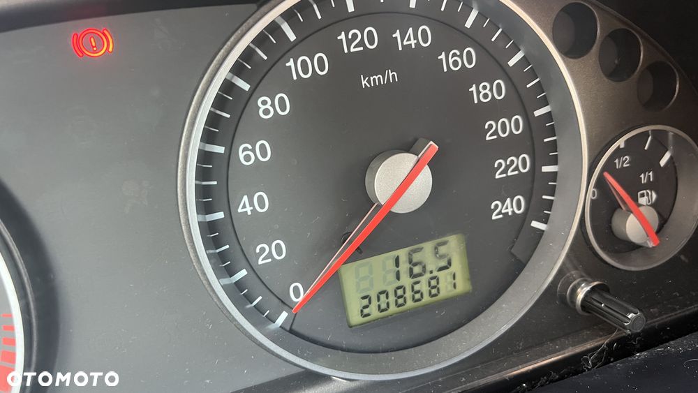 Ford Mondeo 2.0 TDCI Ghia - 8