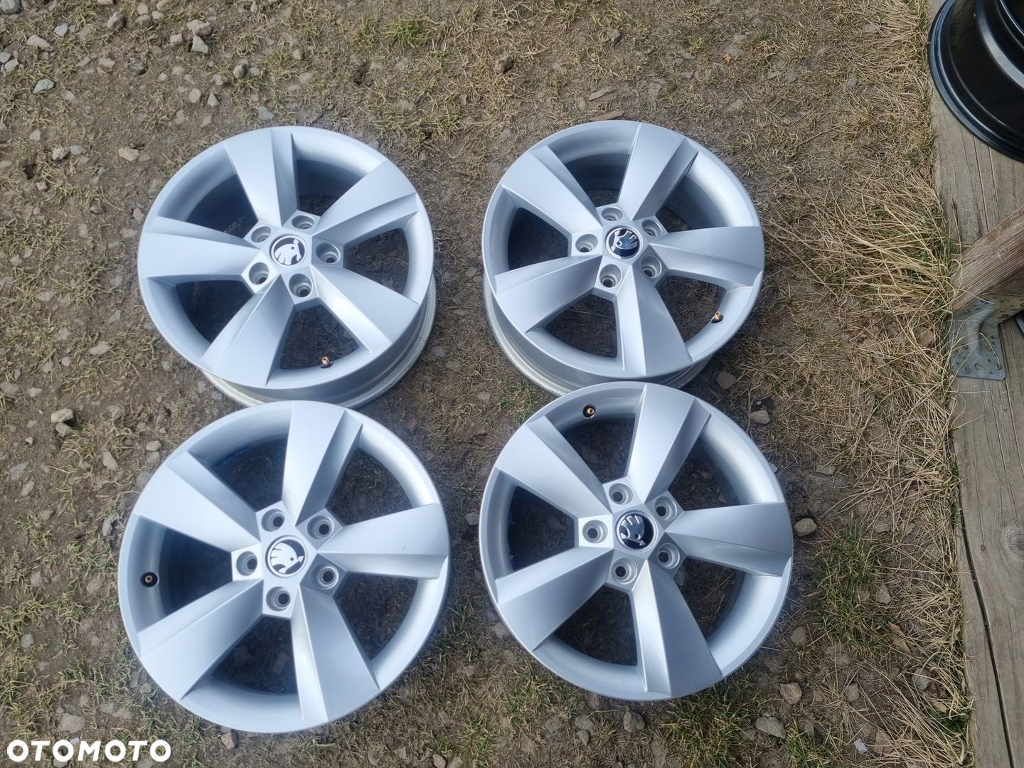 SKODA OCTAVIA III,VW GOLF 7,SEAT LEON,AUDI alu 6,5x16ET46 5X112 super stan - 1