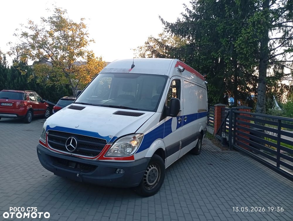 Mercedes-Benz Sprinter - 4
