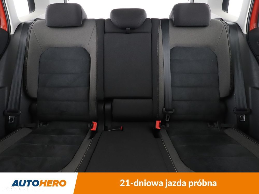 Volkswagen Golf Sportsvan - 16