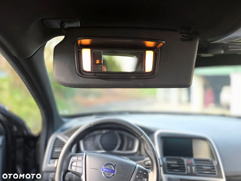 Volvo XC 60 D4 AWD Geartronic Summum - 13