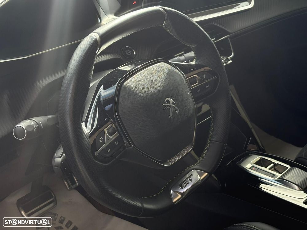 Peugeot e-2008 50 kWh GT - 25