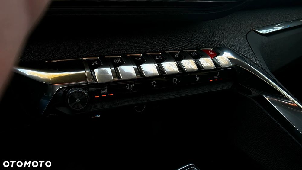 Peugeot 3008 PureTech 180 Stop & Start GPF EAT8 Allure - 26