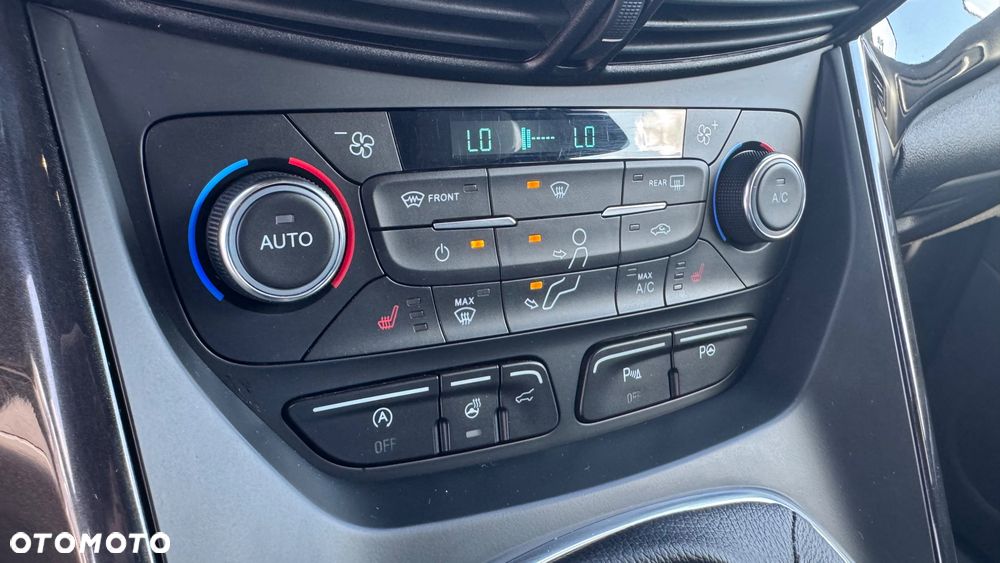 Ford Kuga 1.5 EcoBoost 2x4 ST-Line - 37