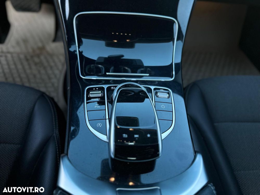 Mercedes-Benz C 220 CDI DPF Automatik BlueEFFICIENCY Avantgarde - 18