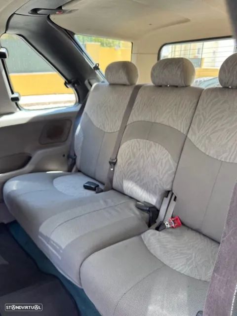 Land Rover Freelander 2.0 di - 9