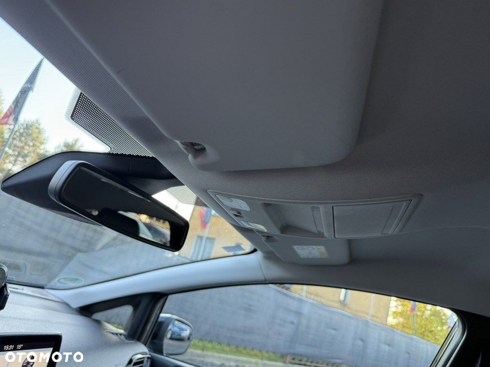 Ford Fiesta 1.1 S&S TITANIUM - 30