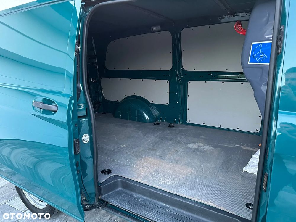 Mercedes-Benz Vito Furgon 119 CDI 4x4 7G Tronic Plus - 13