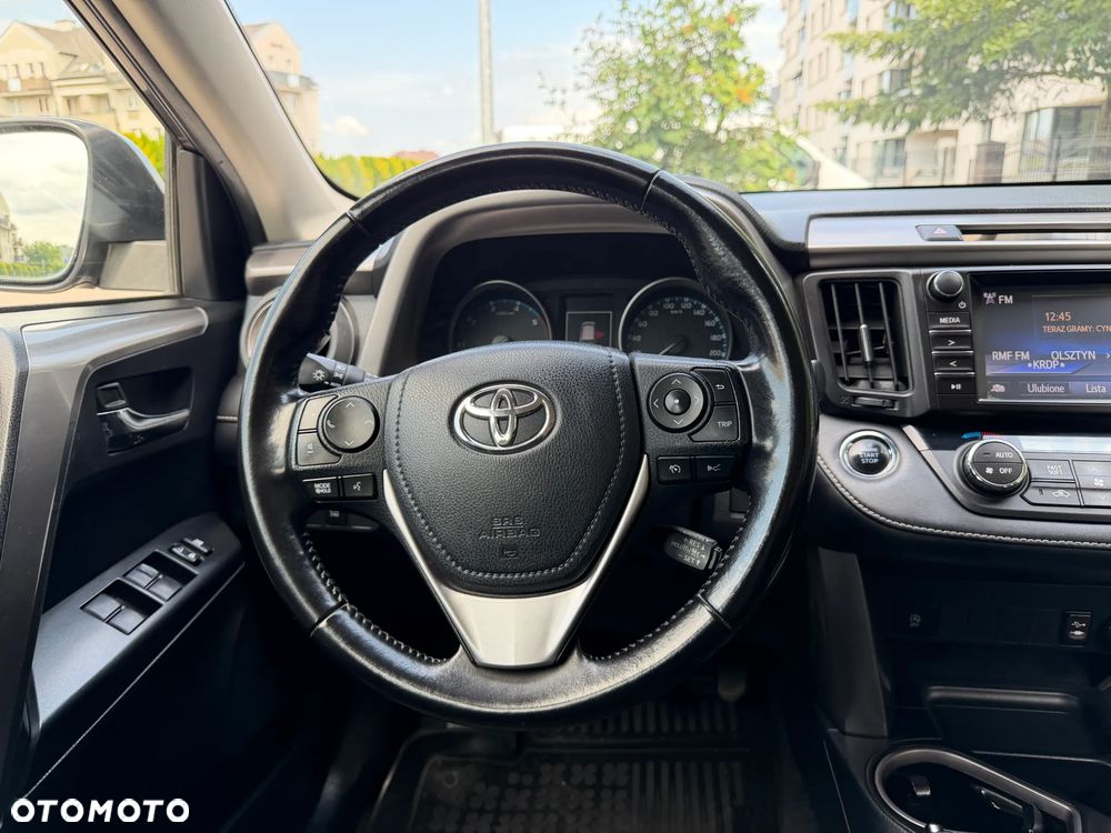 Toyota RAV4 2.0 D-4D Premium 4x2 - 17