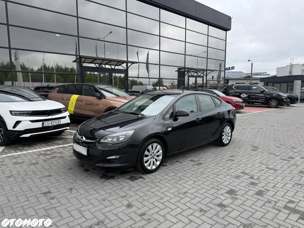Opel Astra 1.6 Enjoy - 1