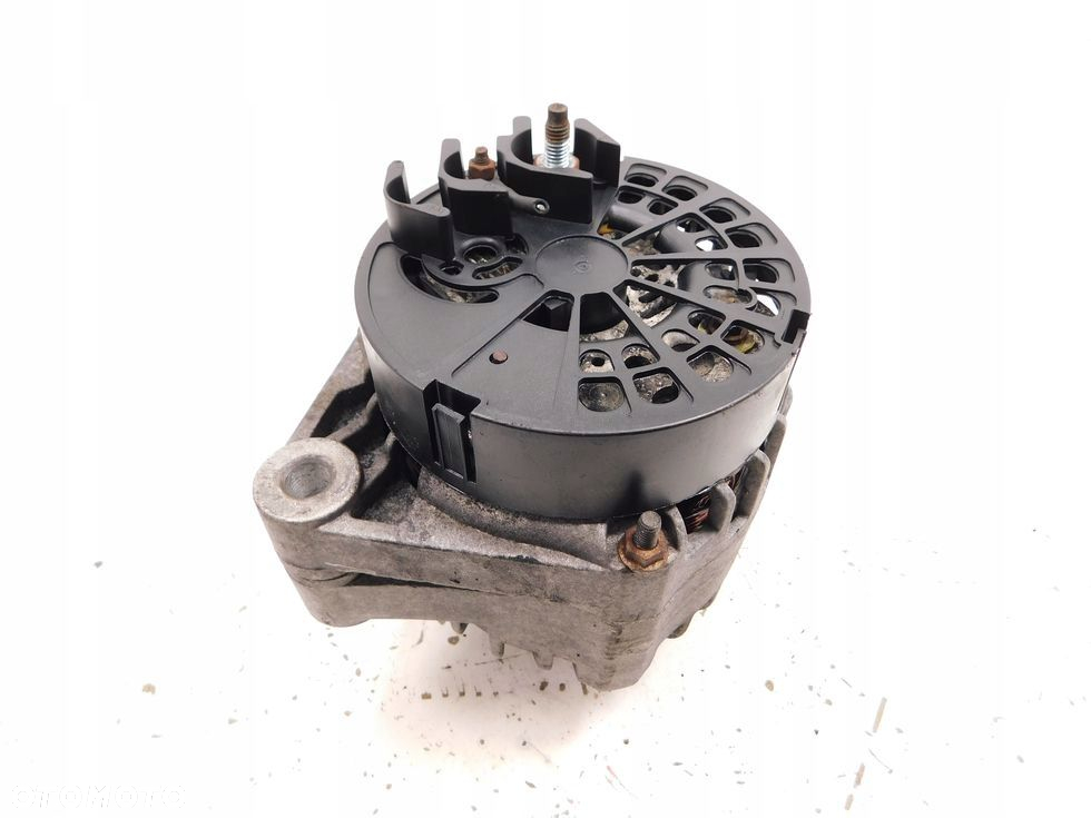 Alternator Opel Zafira B 1.9 CDTI 150 Astra H III Vectra C Saab 93 95 - 5