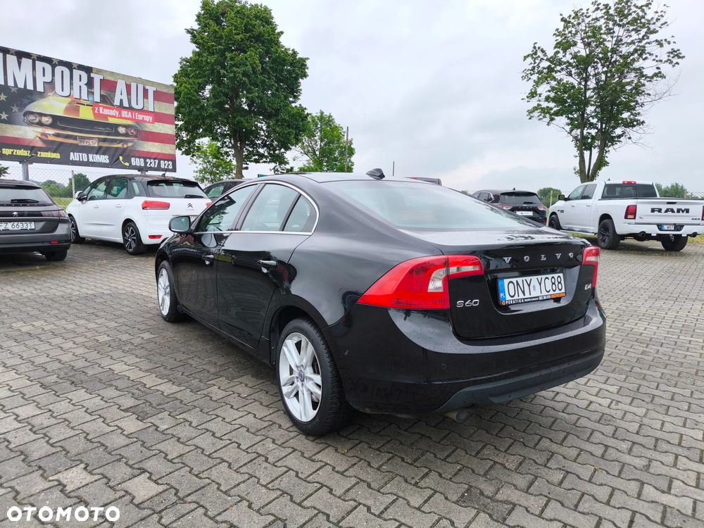 Volvo S60 - 3