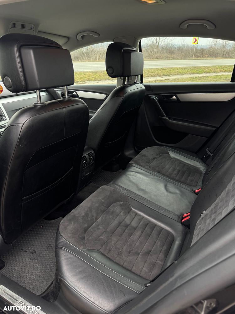 Volkswagen Passat 2.0 TDI DPF DSG Highline - 9