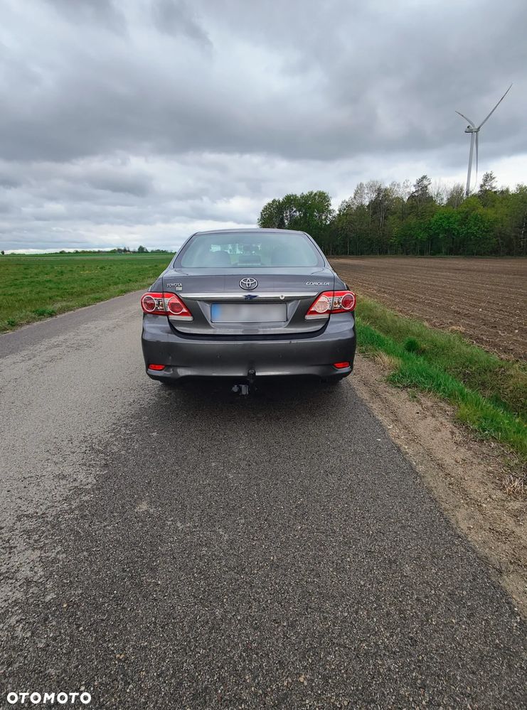 Toyota Corolla 1.6 Premium - 3