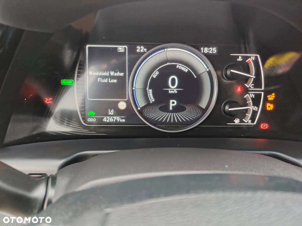 Lexus ES 300h Business Edition - 26