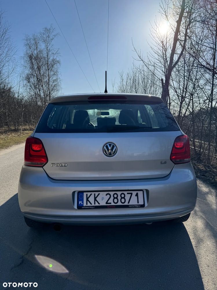 Volkswagen Polo 1.4 FSI Comfortline - 5