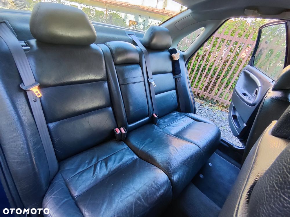 Volvo S40 1.9D Elegance - 4