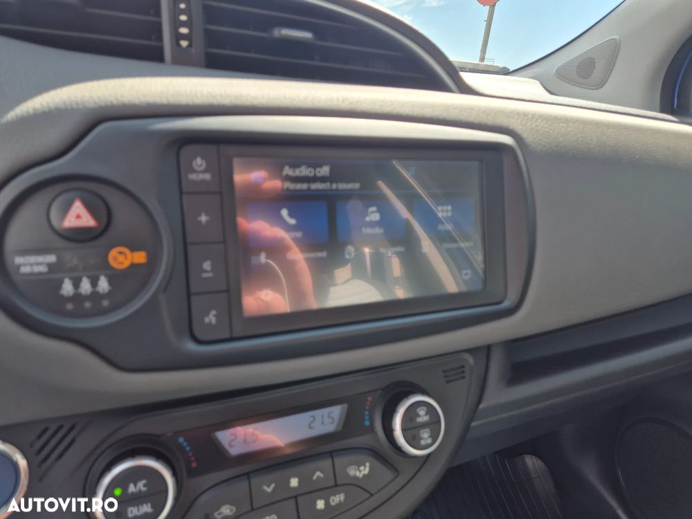 Toyota Yaris 1.5 VVT-i HSD Luna - 20