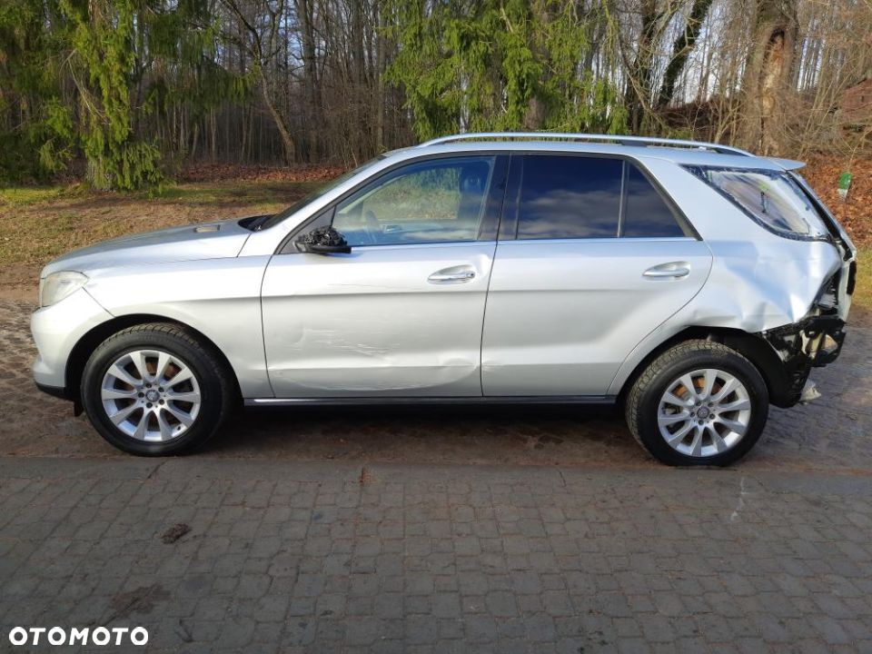 Mercedes-Benz ML 350 BlueTEC 4-Matic - 6