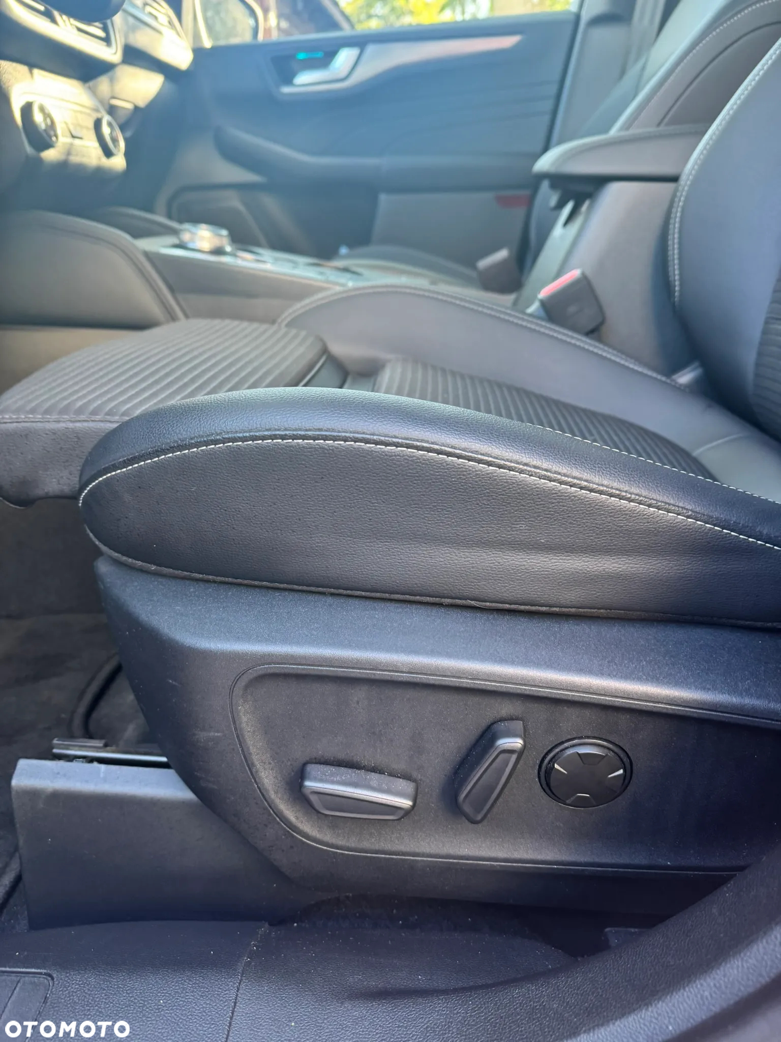 Ford Kuga 2.5P PHEV FWD Titanium - 10