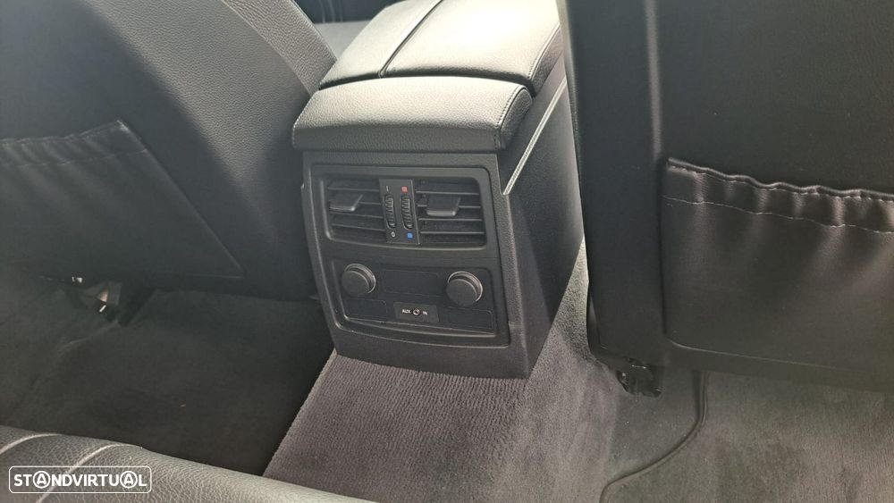 BMW 520 d Executive - 33