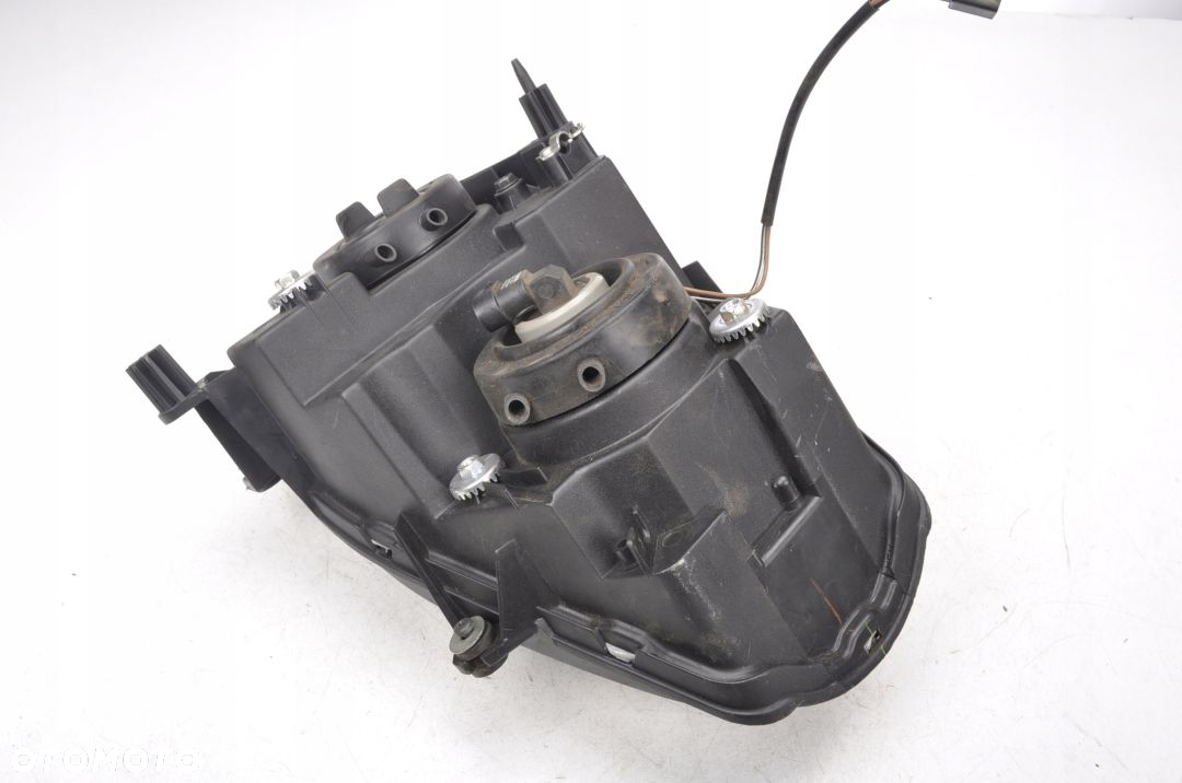 SUZUKI GSX-R LAMPA PRZÓD PRZEDNIA - 4