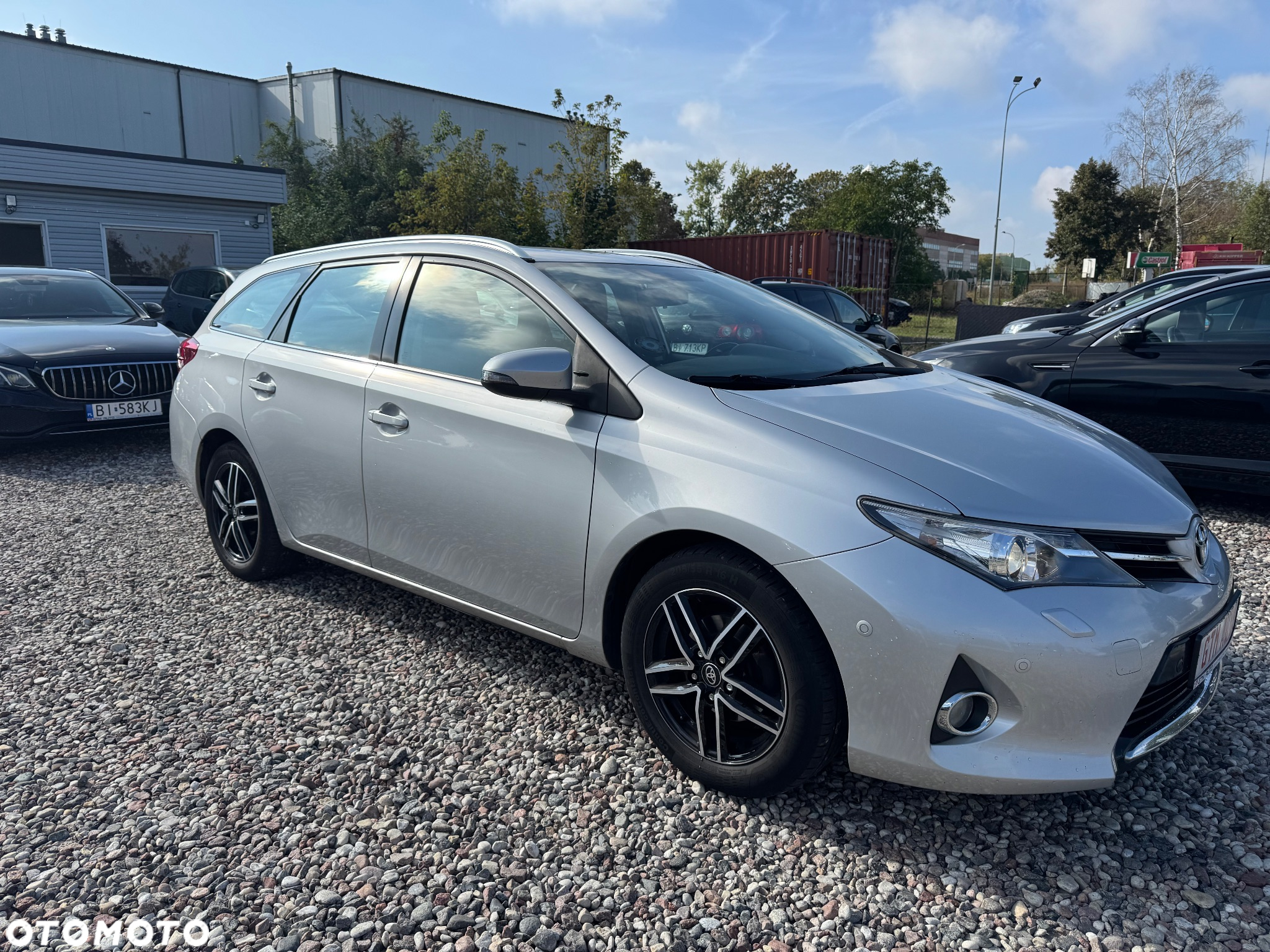 Toyota Auris 1.6 Premium - 16