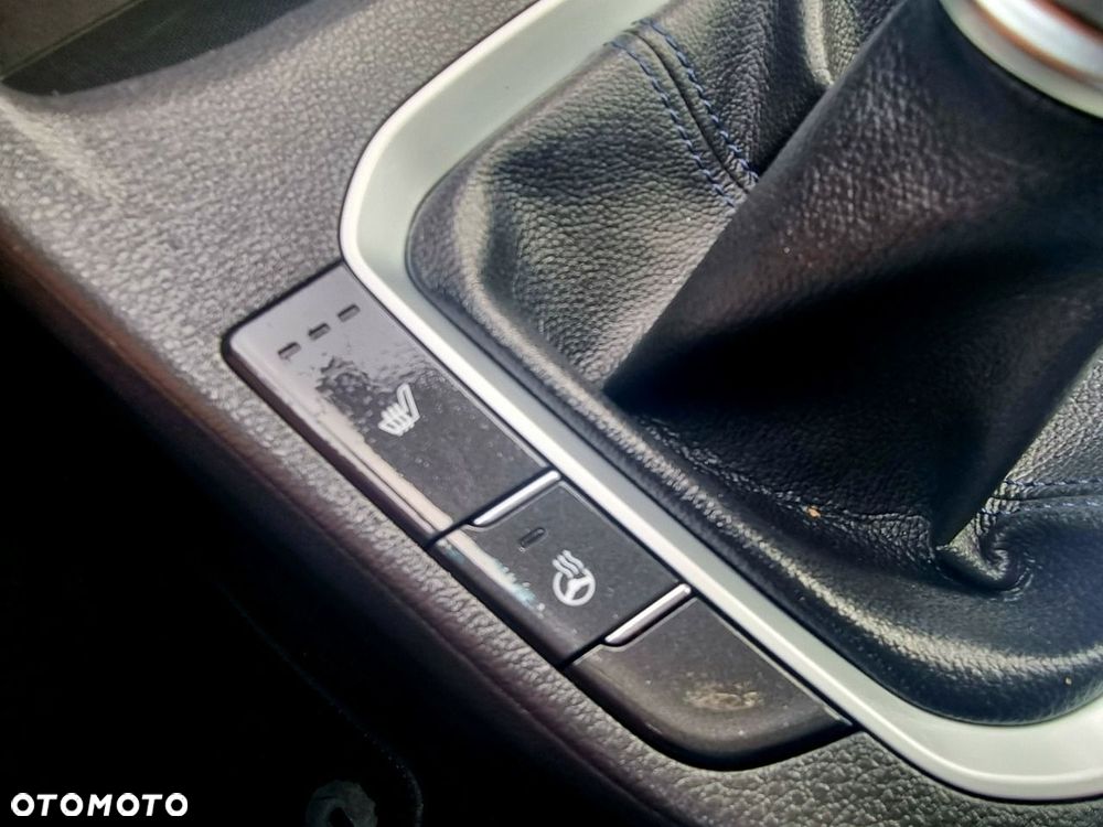 Hyundai i30 1.6 D GO - 19