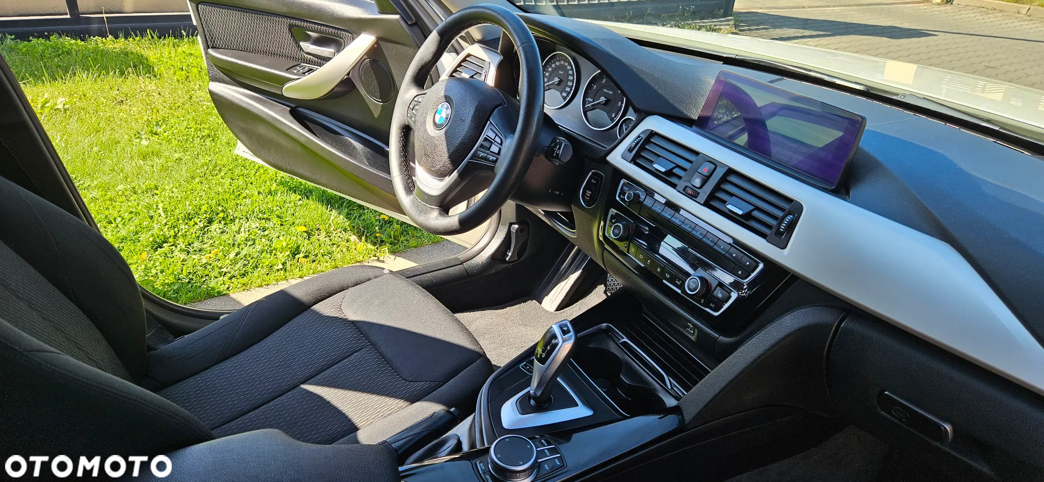 BMW Seria 3 320d Sport Line - 13
