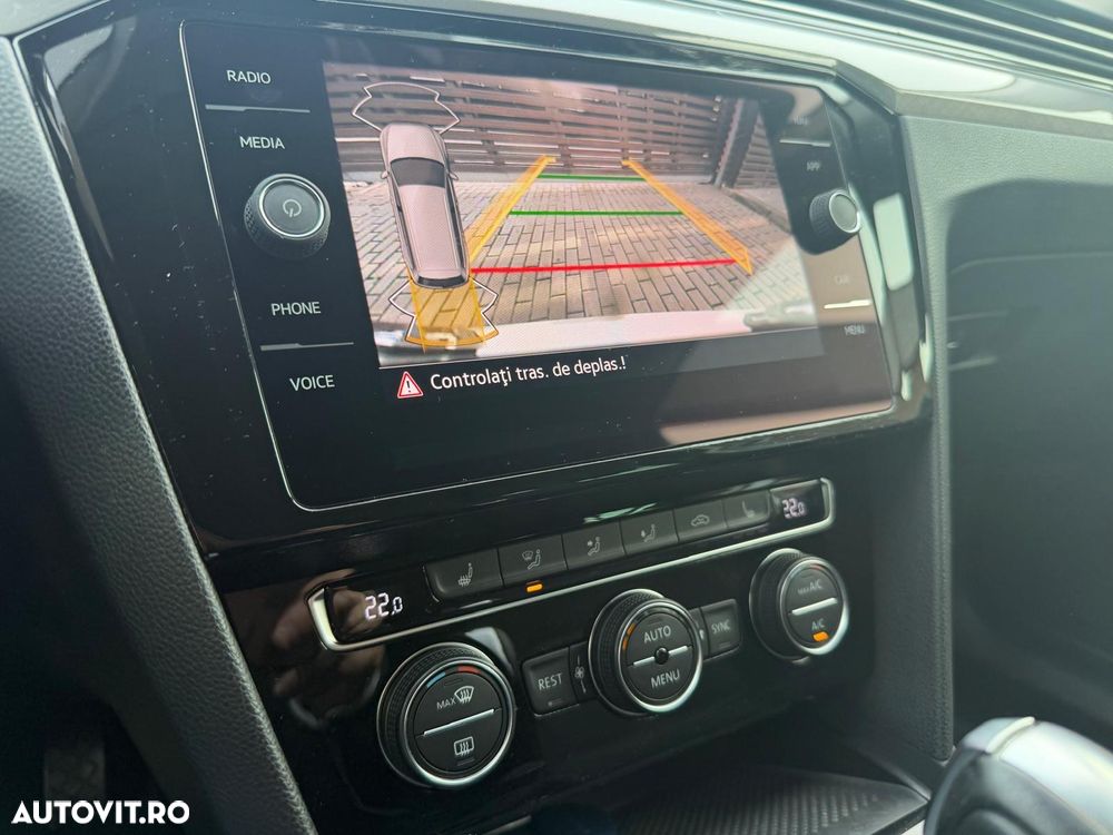 Volkswagen Passat Variant 2.0 TDI DSG Comfortline - 30