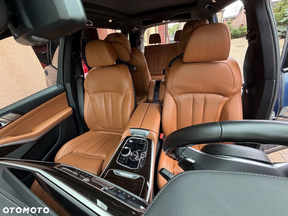 BMW X7 xDrive40i sport - 23