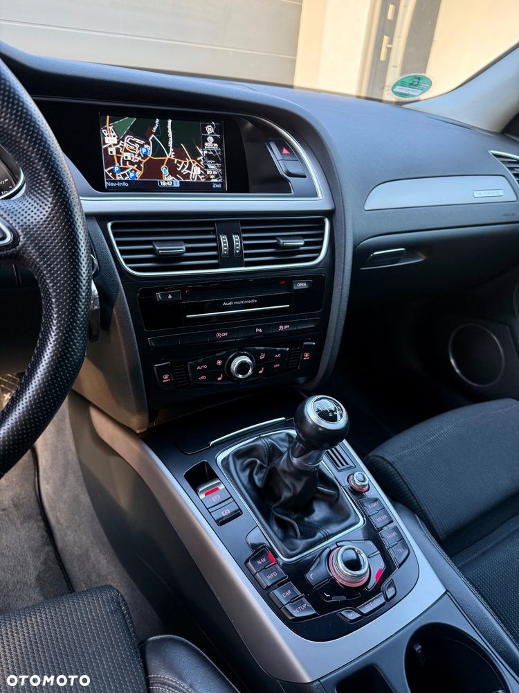 Audi A4 Avant 2.0 TDI DPF clean diesel quattro S line Sportpaket - 11