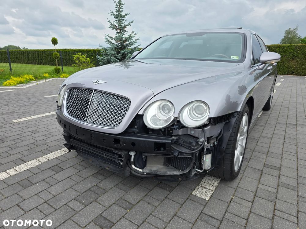 Bentley Flying Spur - 37