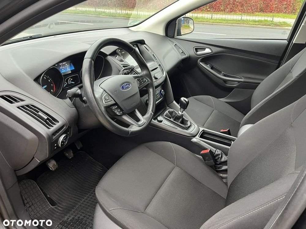 Ford Focus - 19