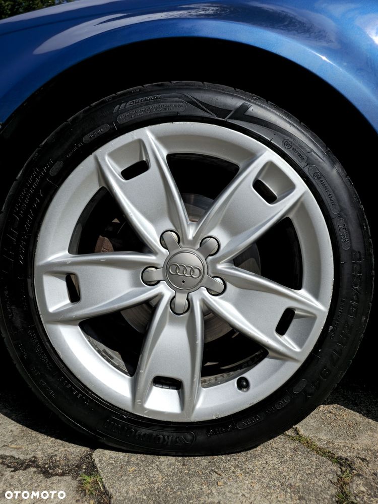 Audi A3 3-drzwiowe 1.6 TDI DPF Ambiente - 32