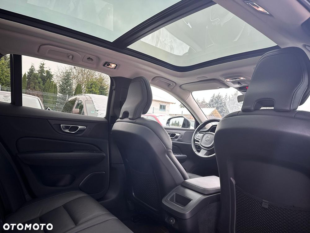 Volvo V60 B3 B DKG Momentum Pro - 10