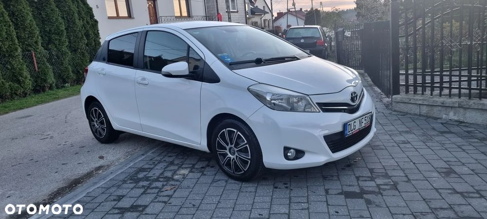 Toyota Yaris 1.33 VVT-i Edition 2014 - 1