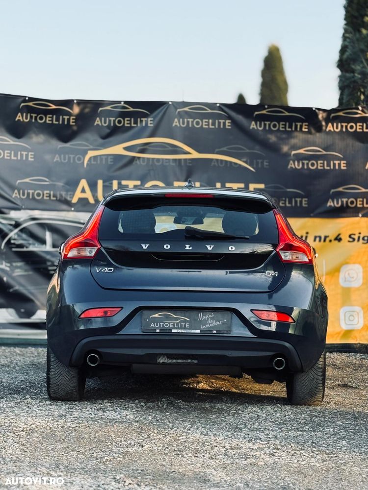 Volvo V40 D4 Momentum - 6