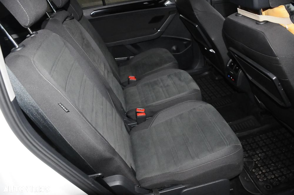 Volkswagen Touran 2.0 TDI DSG Highline - 8