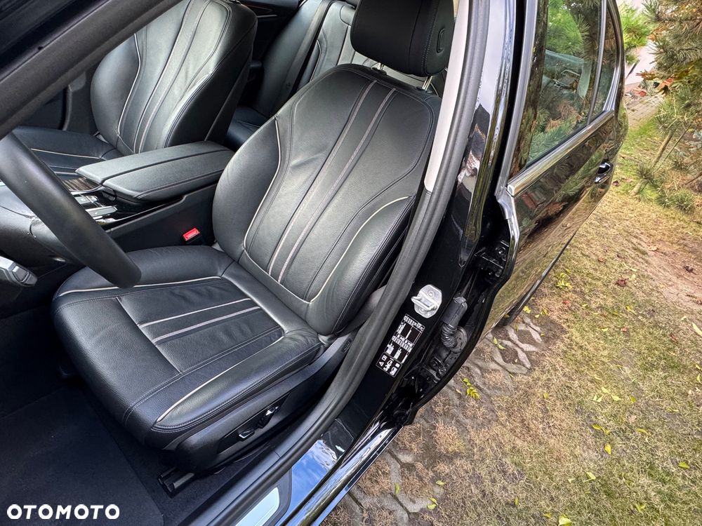 BMW Seria 5 520d Luxury Line - 9