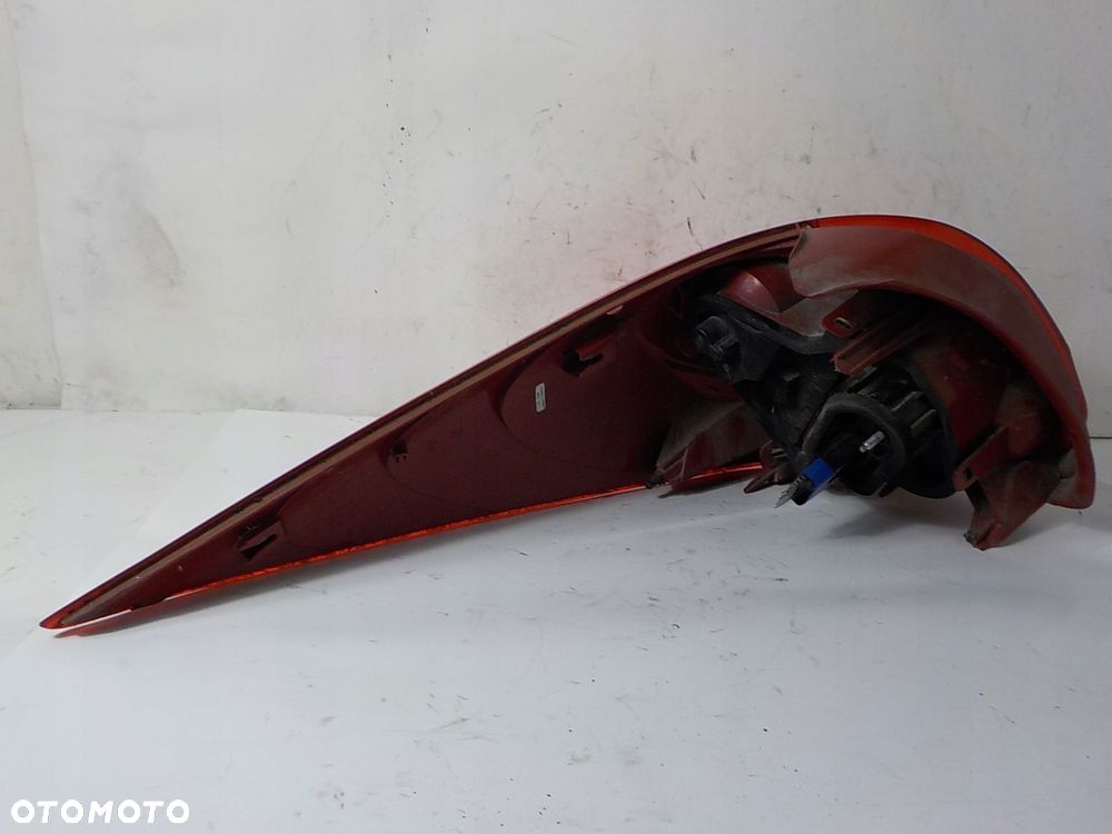 PEUGEOT 207 SW KOMBI LAMPA PRAWA TYŁ TYLNA - 3