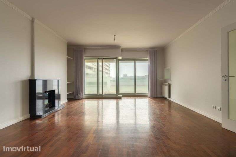 Apartamento T3 1 linha de mar - Grande imagem: 3/12