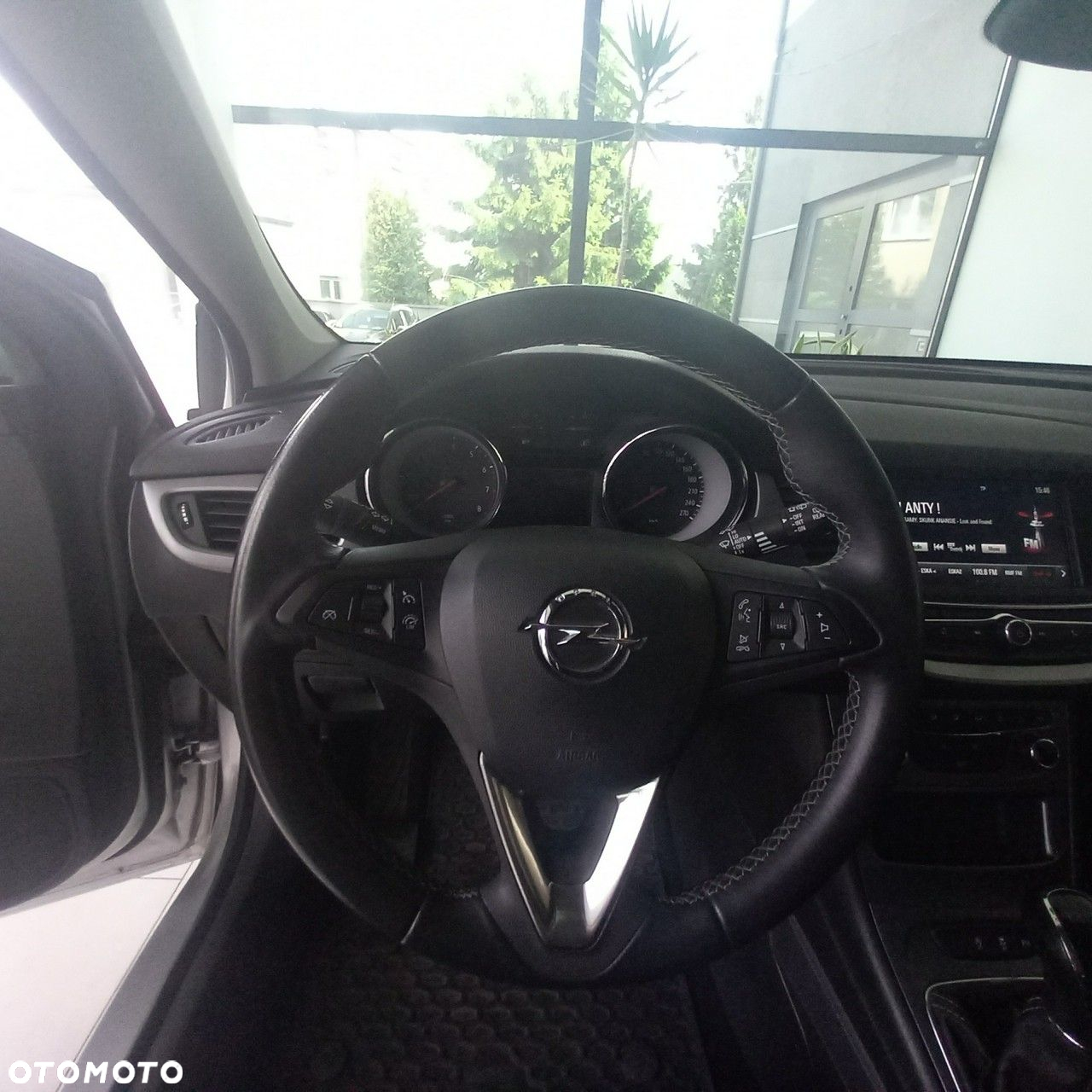 Opel Astra V 1.4 T Enjoy - 10