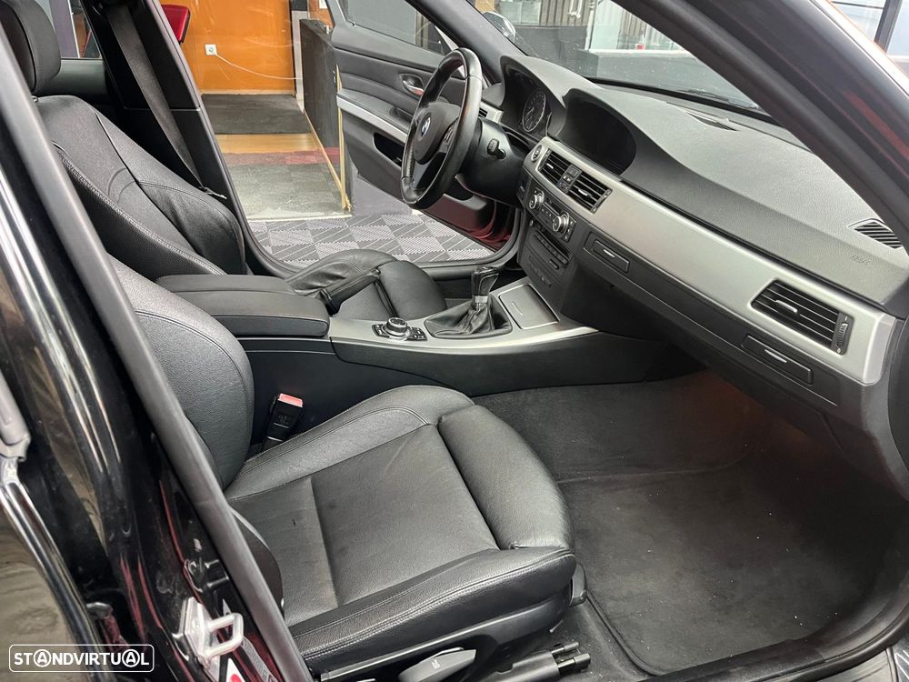 BMW 320 d Navigation - 9