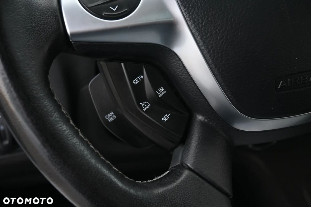 Ford Kuga 2.0 TDCi Individual MPS6 - 33