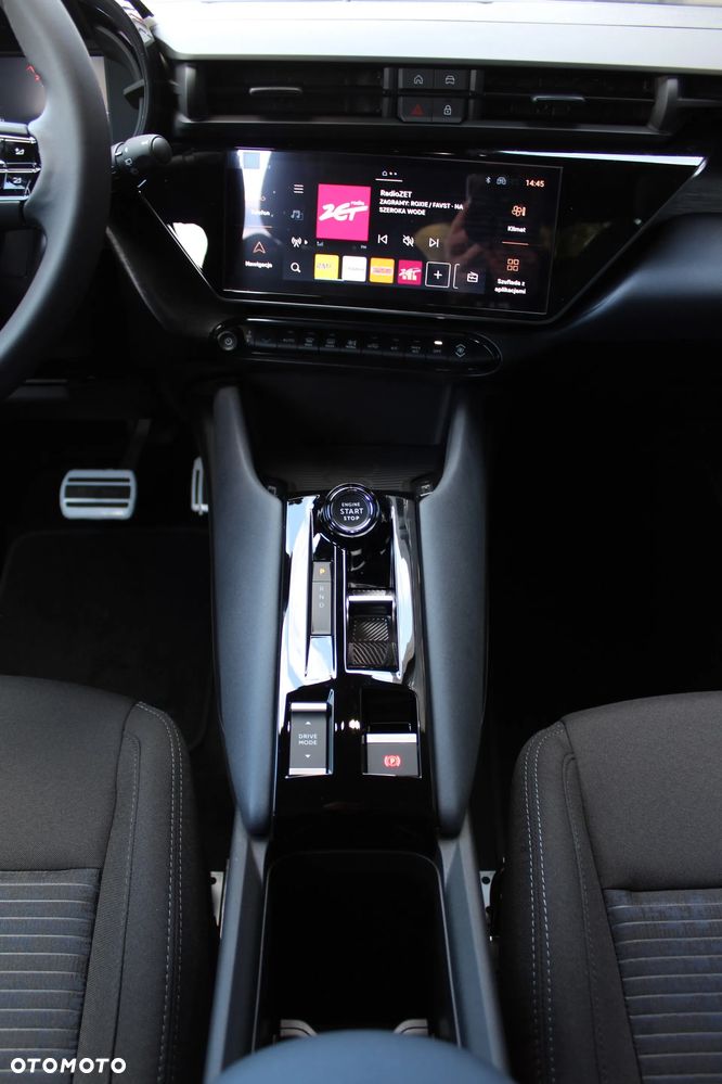 Alfa Romeo Junior 1.2 mHEV Sprint Q4 eDCT - 9