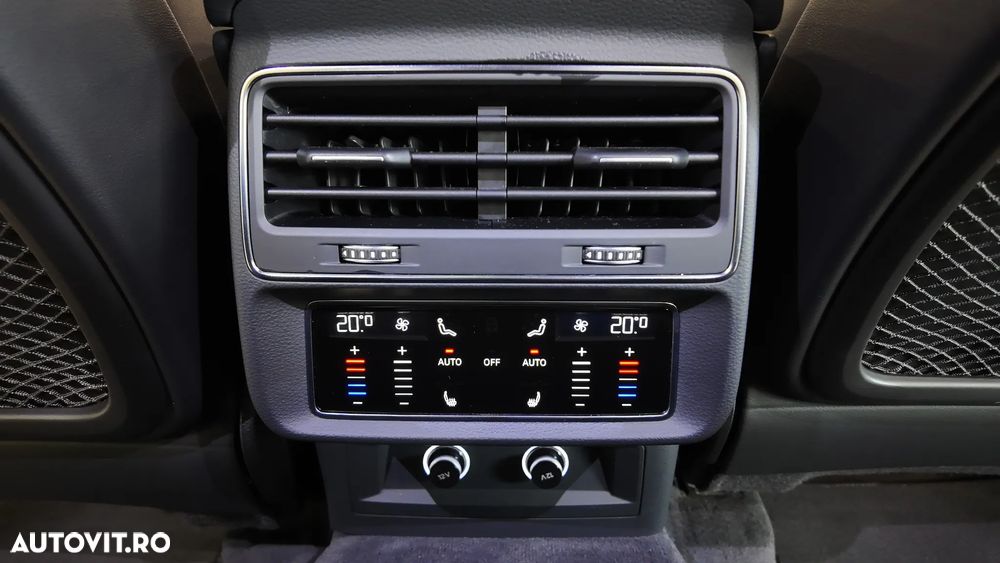 Audi SQ7 4.0 TDI quattro Tiptronic - 34
